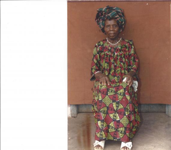 MAMI ELIZABETH A FONDU21